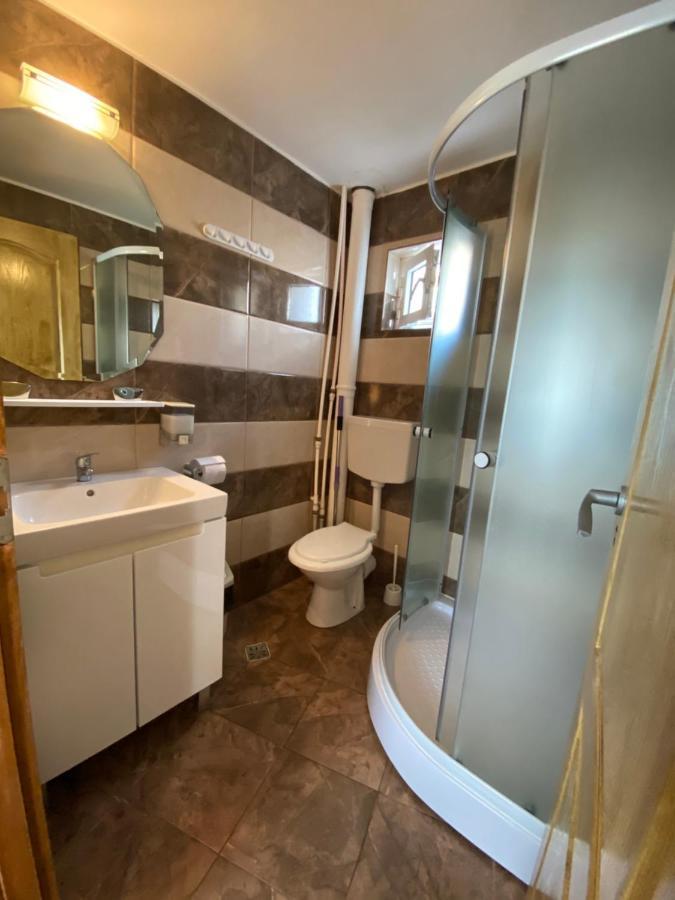 Casa Ciobi Hotel Două Mai Екстериор снимка