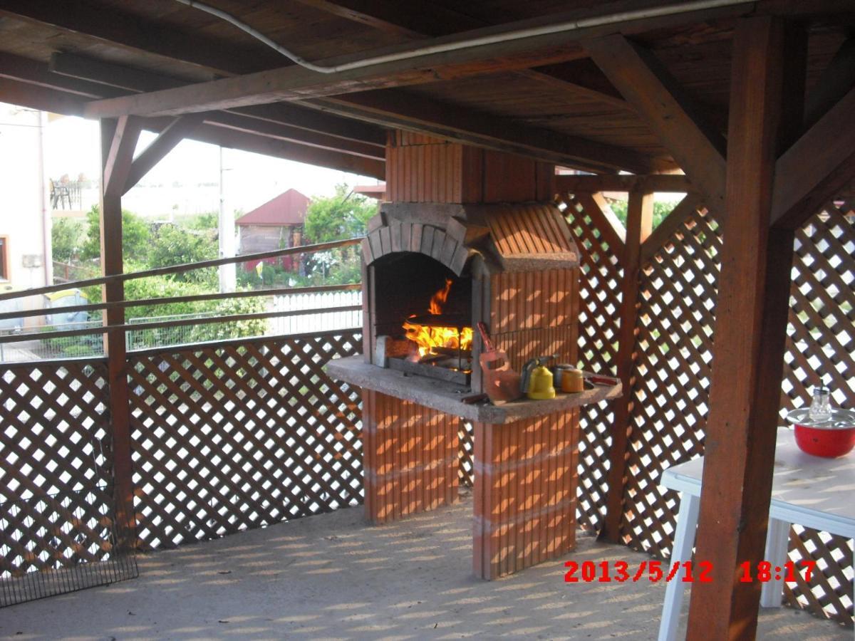 Casa Ciobi Hotel Două Mai Екстериор снимка